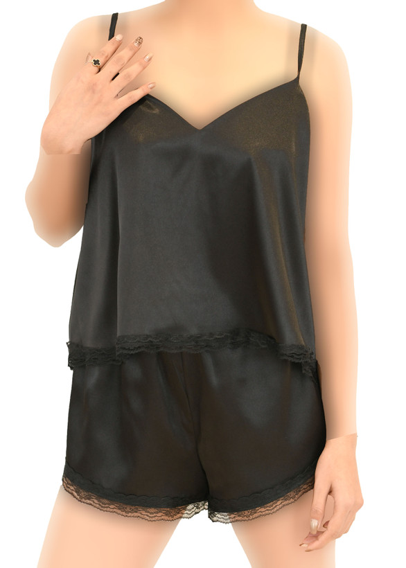 ست تاپ و شورتک ساتن گیپور دار